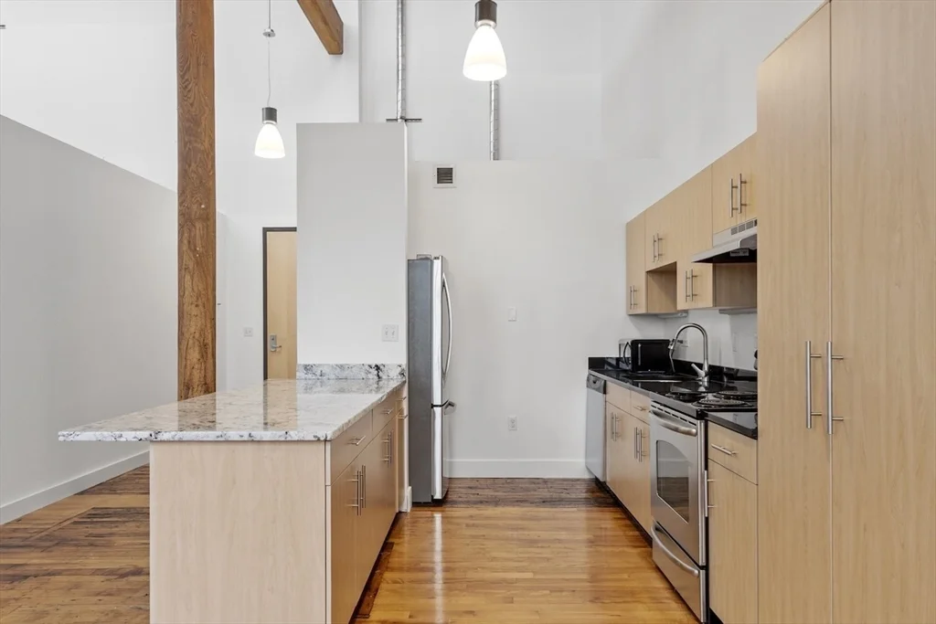 1 bed, 1 bath apartment for rent at 1 Westinghouse Plaza Unit C334, Hyde Park — photo 8 of 13