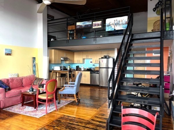 1 bed, 1 bath apartment for rent at 1 Westinghouse Plz Unit C-311, Hyde Park — photo 3 of 16