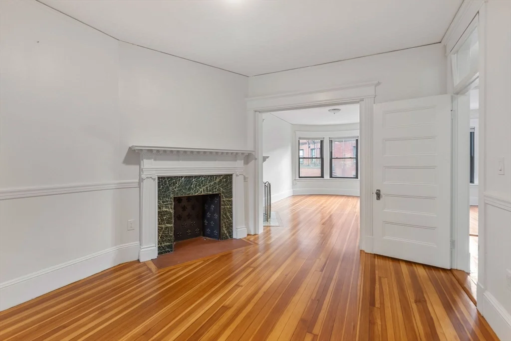 3 bed, 1 bath apartment for rent at 1 Winchester St Unit 401, Coolidge Corner