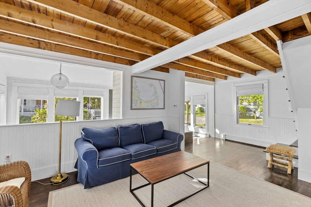 3 bed, 1 bath apartment for rent at 1 Winslow Ave, Scituate — photo 12 of 23