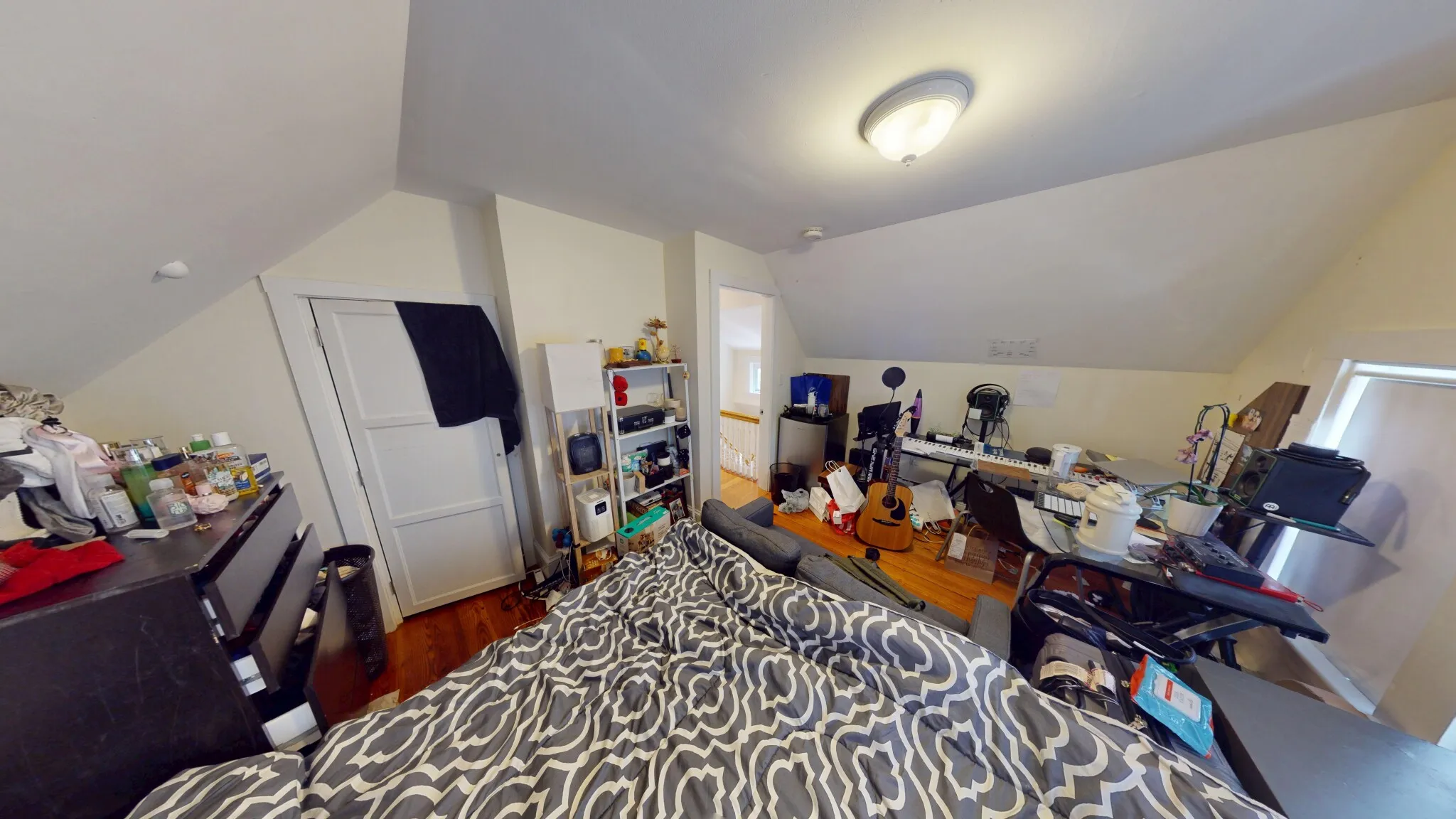 6 bed, 2.5 bath apartment for rent at 1 Woodstock Ave Unit 1, Brighton — photo 20 of 40
