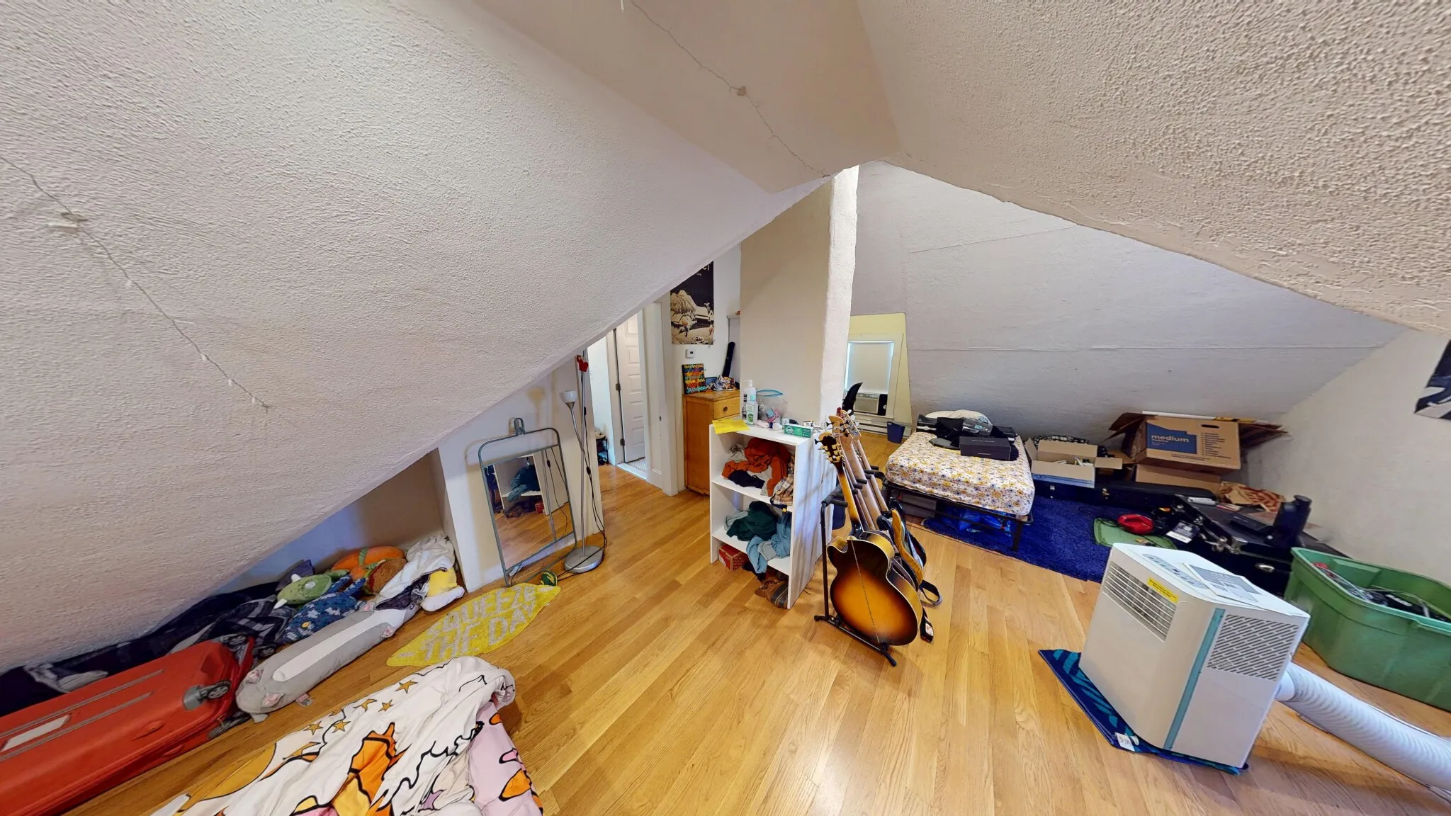 6 bed, 2.5 bath apartment for rent at 1 Woodstock Ave Unit 1, Brighton — photo 18 of 40