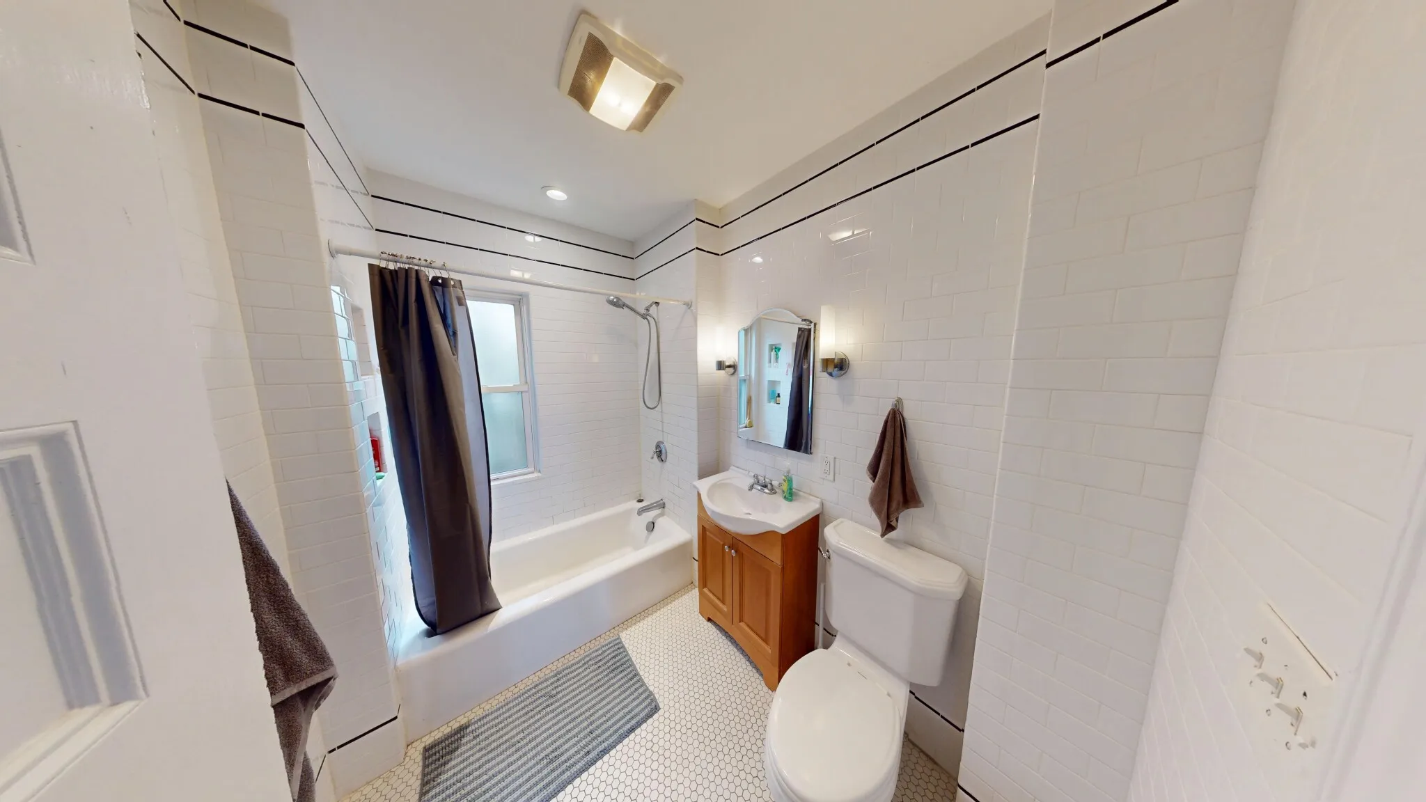 6 bed, 2.5 bath apartment for rent at 1 Woodstock Ave Unit 1, Brighton — photo 11 of 40