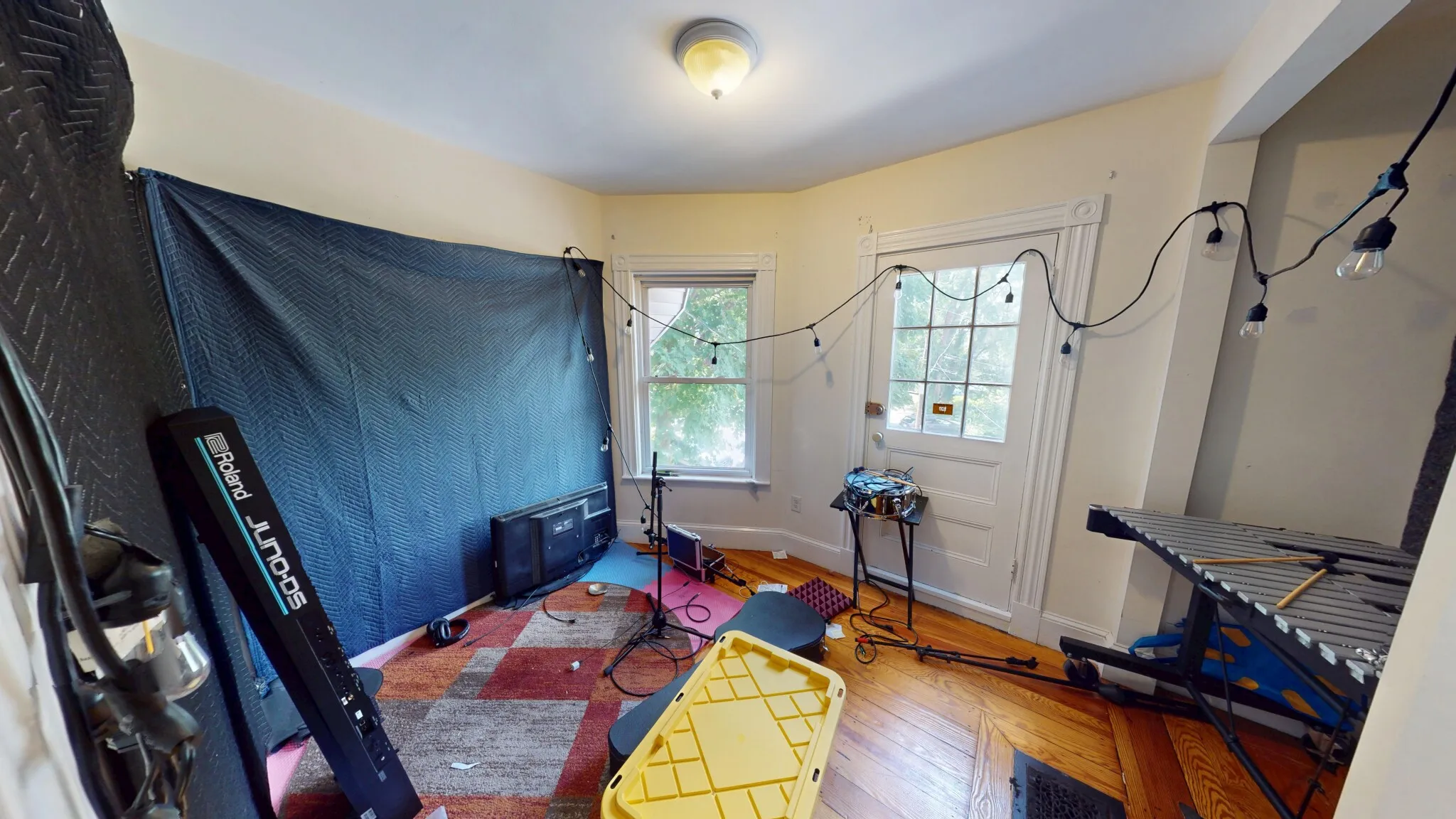 6 bed, 2.5 bath apartment for rent at 1 Woodstock Ave Unit 1, Brighton — photo 9 of 40