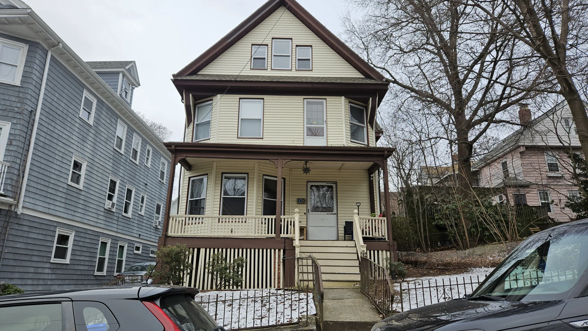 6 bed, 2.5 bath apartment for rent at 1 Woodstock Ave Unit 1, Brighton — photo 39 of 40