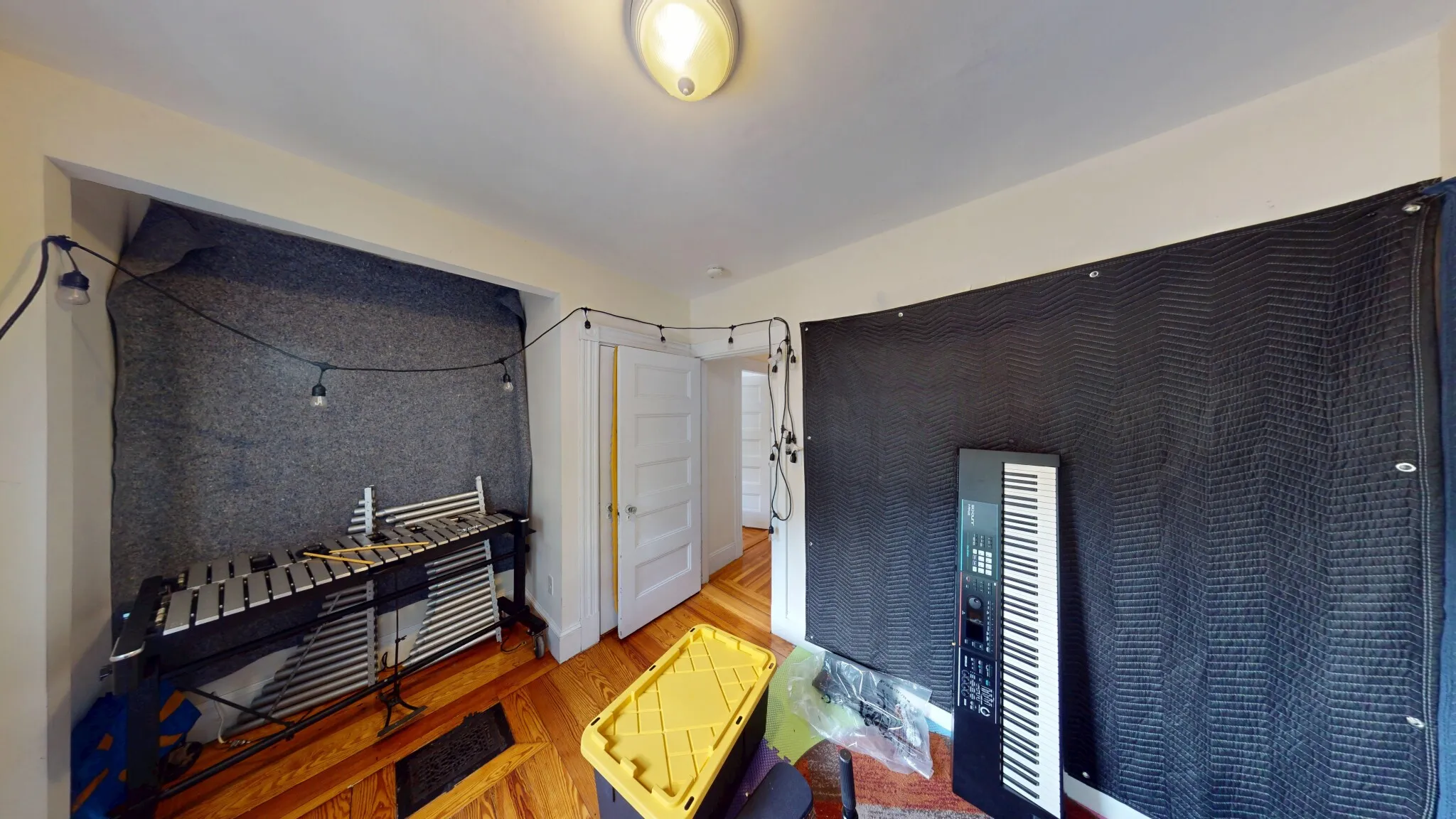 6 bed, 2.5 bath apartment for rent at 1 Woodstock Ave Unit 1, Brighton — photo 10 of 40