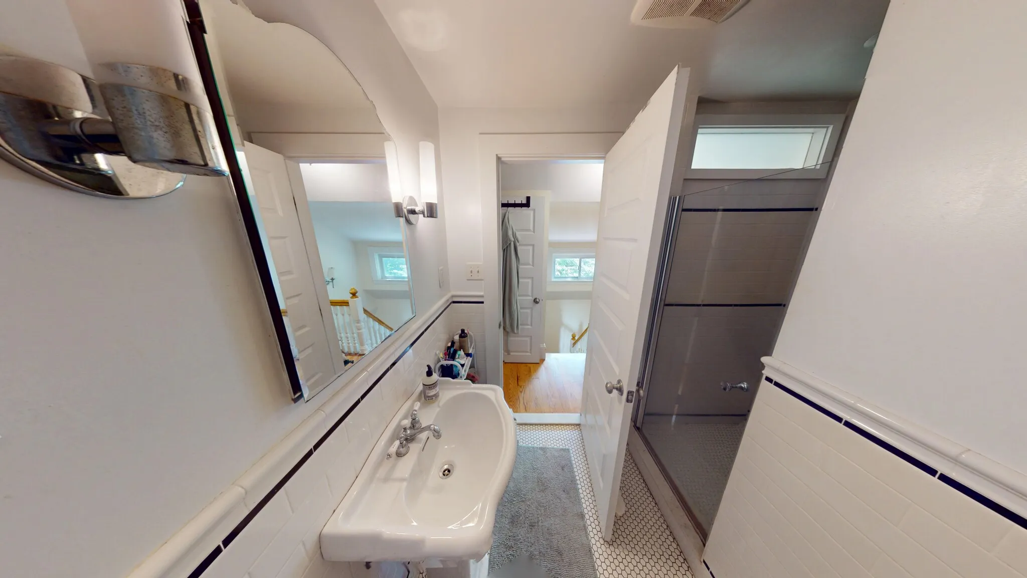 6 bed, 2.5 bath apartment for rent at 1 Woodstock Ave Unit 1, Brighton — photo 22 of 40