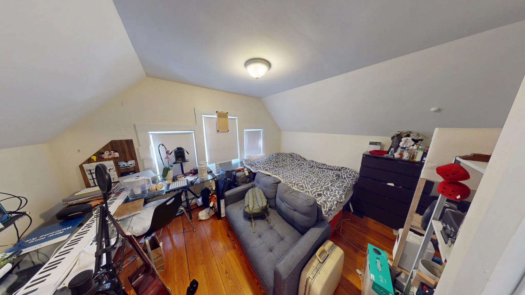6 bed, 2.5 bath apartment for rent at 1 Woodstock Ave Unit 1, Brighton — photo 19 of 40