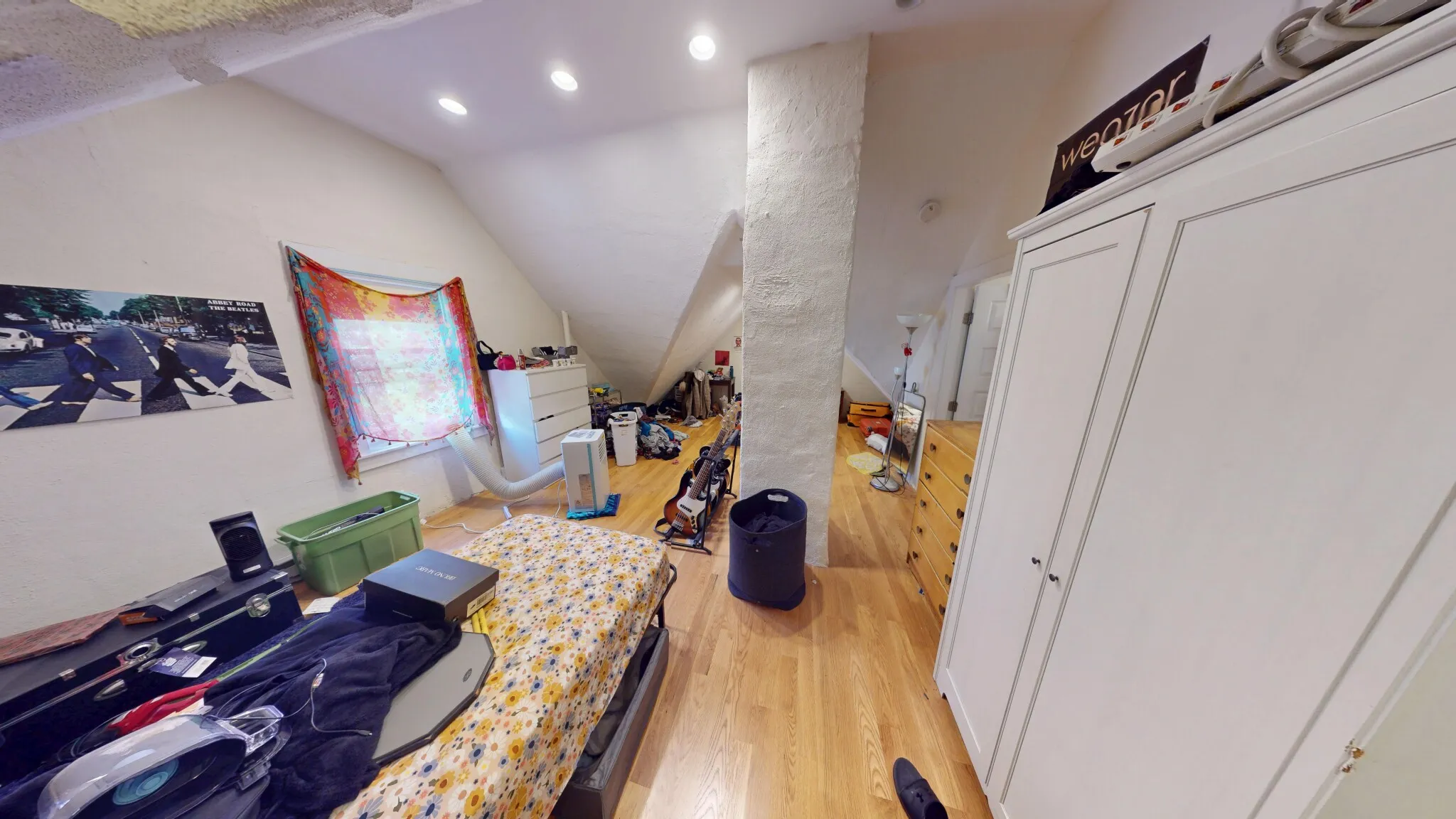 6 bed, 2.5 bath apartment for rent at 1 Woodstock Ave Unit 2, Brighton — photo 16 of 34