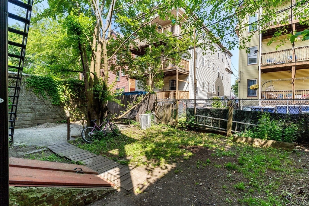 2 bed, 1 bath apartment for rent at 10-12 Bolster St Unit 3, Jamaica Plain — photo 17 of 17