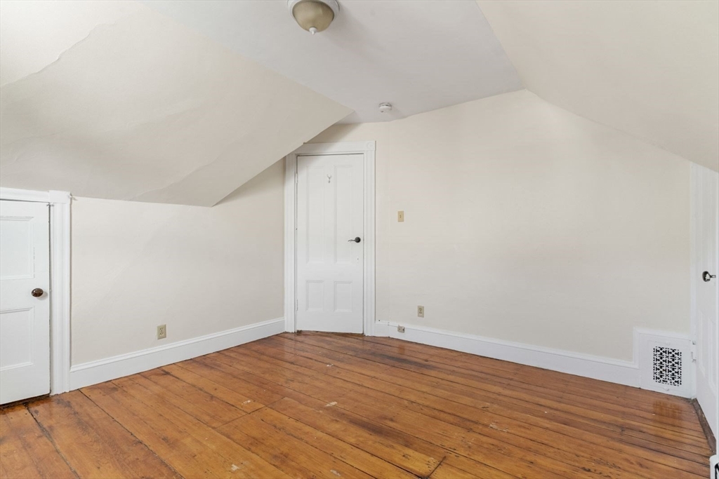 2 bed, 1 bath apartment for rent at 10-12 Bolster St Unit 3, Jamaica Plain — photo 10 of 17