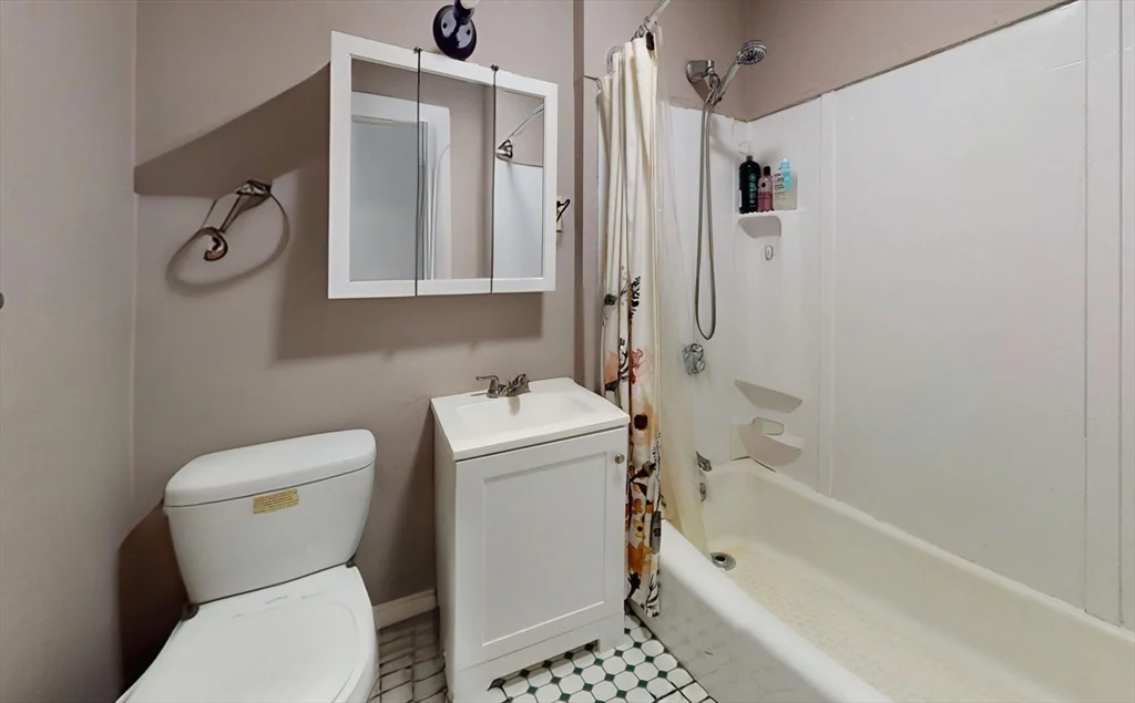 3 bed, 1 bath apartment for rent at 10-12 Bolster Unit 2, Jamaica Plain — photo 10 of 10