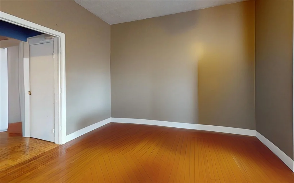 3 bed, 1 bath apartment for rent at 10-12 Bolster Unit 2, Jamaica Plain — photo 4 of 10