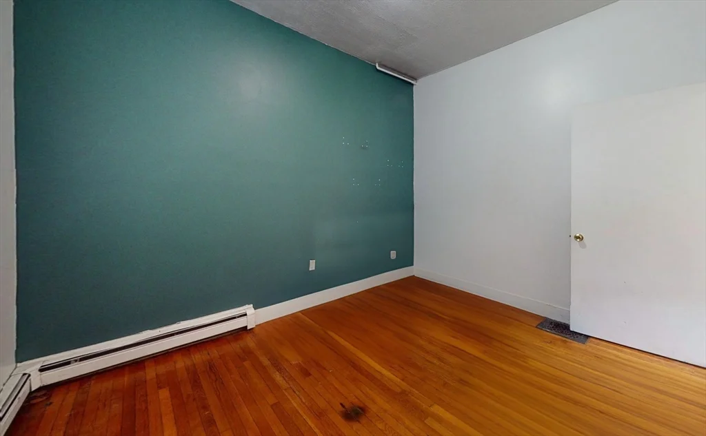 3 bed, 1 bath apartment for rent at 10-12 Bolster Unit 2, Jamaica Plain — photo 5 of 10