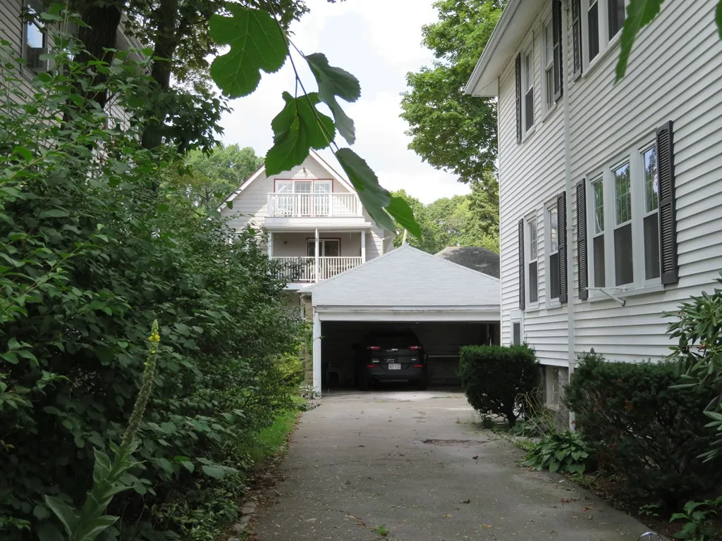 2 bed, 1 bath apartment for rent at 10-12 Fairlawn Rd Unit 1, Blue Hills — photo 12 of 12