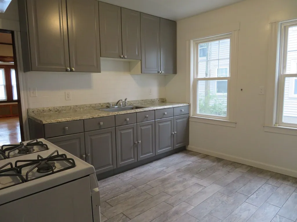 2 bed, 1 bath apartment for rent at 10-12 Fairlawn Rd Unit 1, Blue Hills — photo 1 of 12