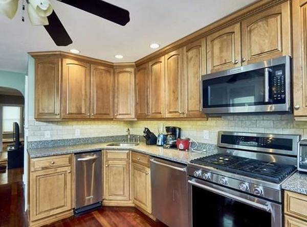 3 bed, 2 bath apartment for rent at 10-12 Riverdale St Unit 2/3, Allston — photo 5 of 15
