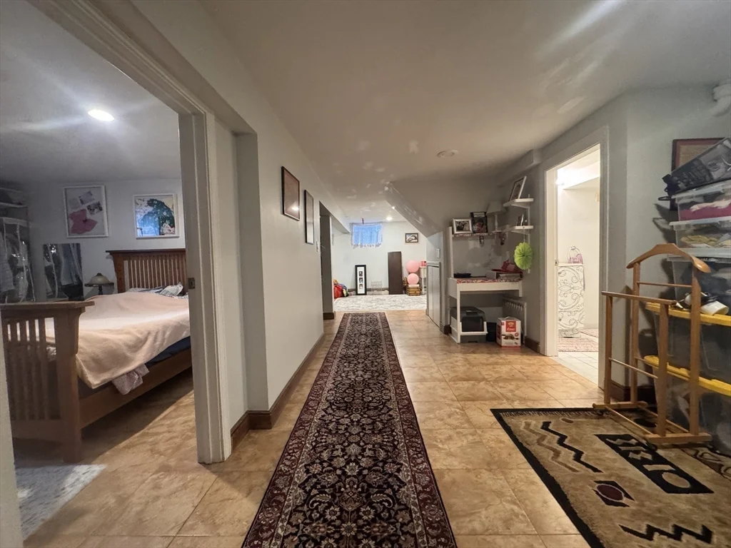 4 bed, 2 bath apartment for rent at 10-12 Webster St Unit 1, Winchester — photo 24 of 31