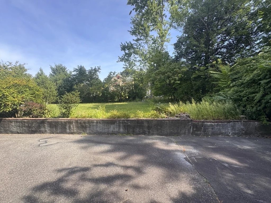 4 bed, 2 bath apartment for rent at 10-12 Webster St Unit 1, Winchester — photo 31 of 31