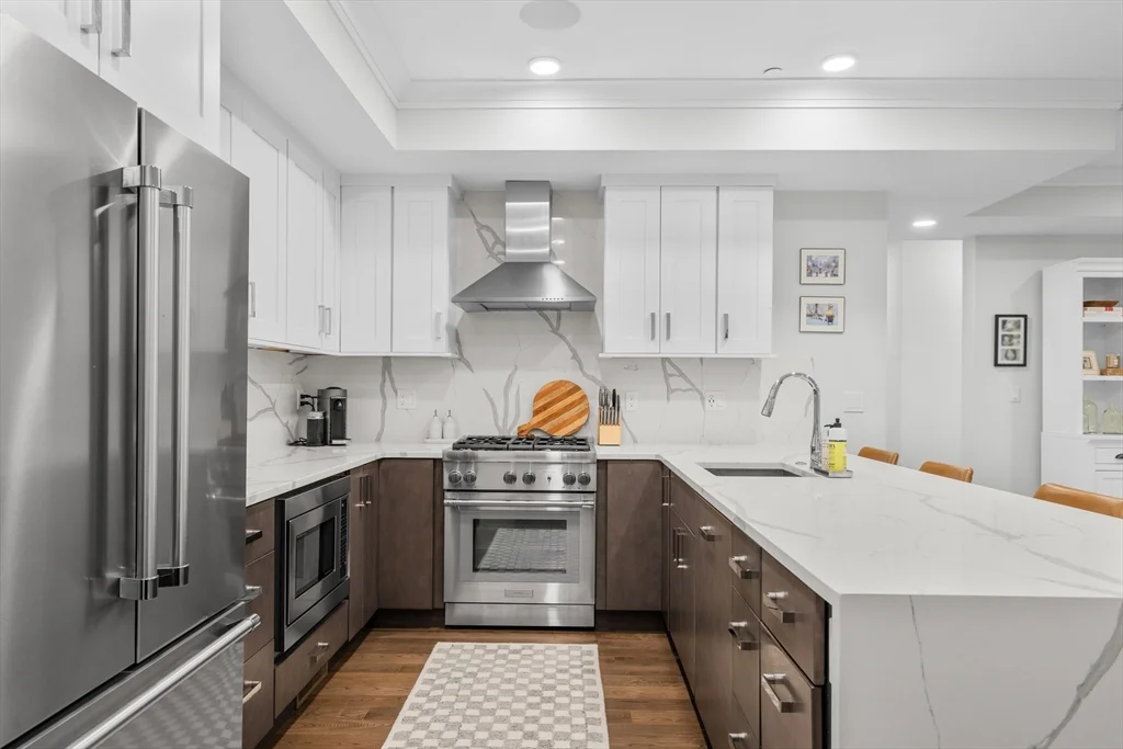 2 bed, 2 bath apartment for rent at 10-14 Sydney St Unit 3, Dorchester — photo 2 of 16