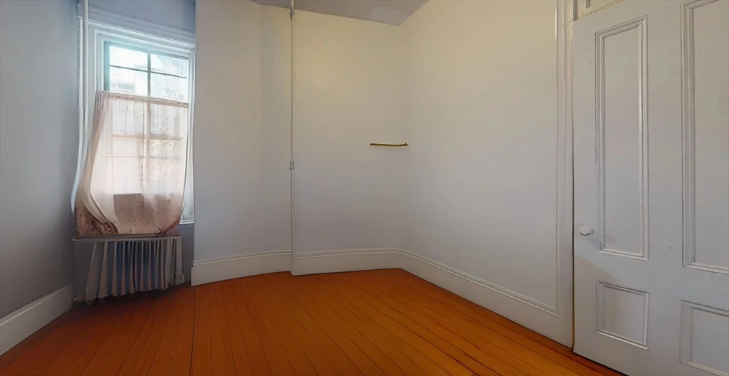 2 bed, 1 bath apartment for rent at 10-14 Union Park Unit 2, South End — photo 4 of 12