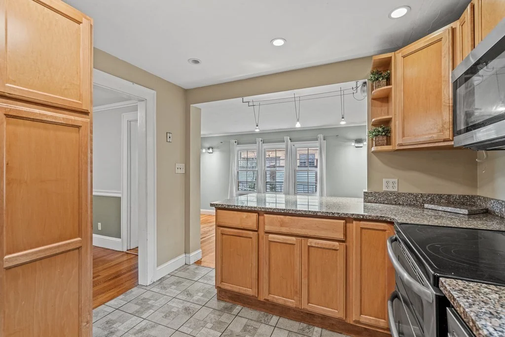 3 bed, 2 bath apartment for rent at 10 A Chesterford Rd East, Winchester — photo 18 of 42