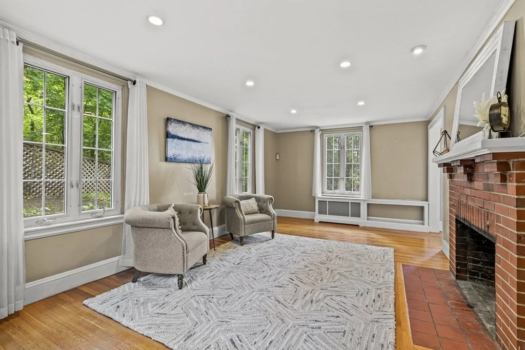 3 bed, 2 bath apartment for rent at 10 A Chesterford Rd East, Winchester — photo 8 of 42