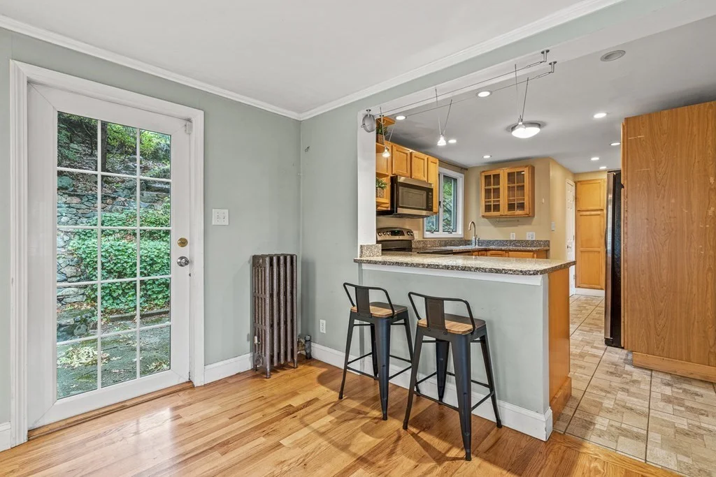3 bed, 2 bath apartment for rent at 10 A Chesterford Rd East, Winchester — photo 21 of 42