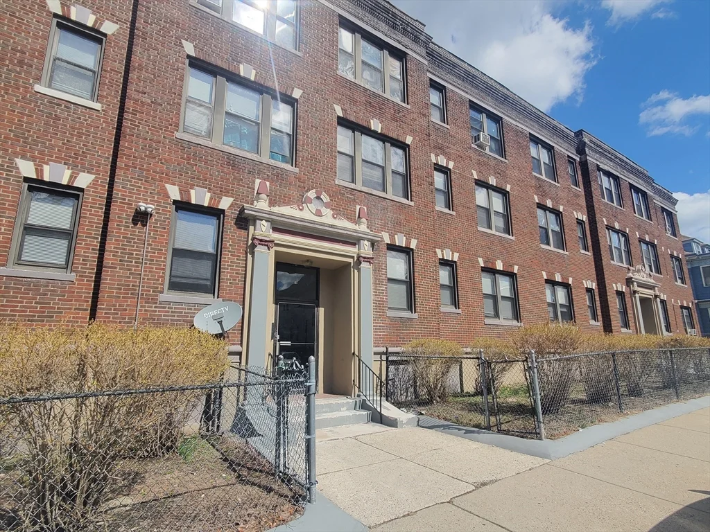 2 bed, 1 bath apartment for rent at 10 Abbotsford St Unit 2, Dorchester — photo 13 of 13