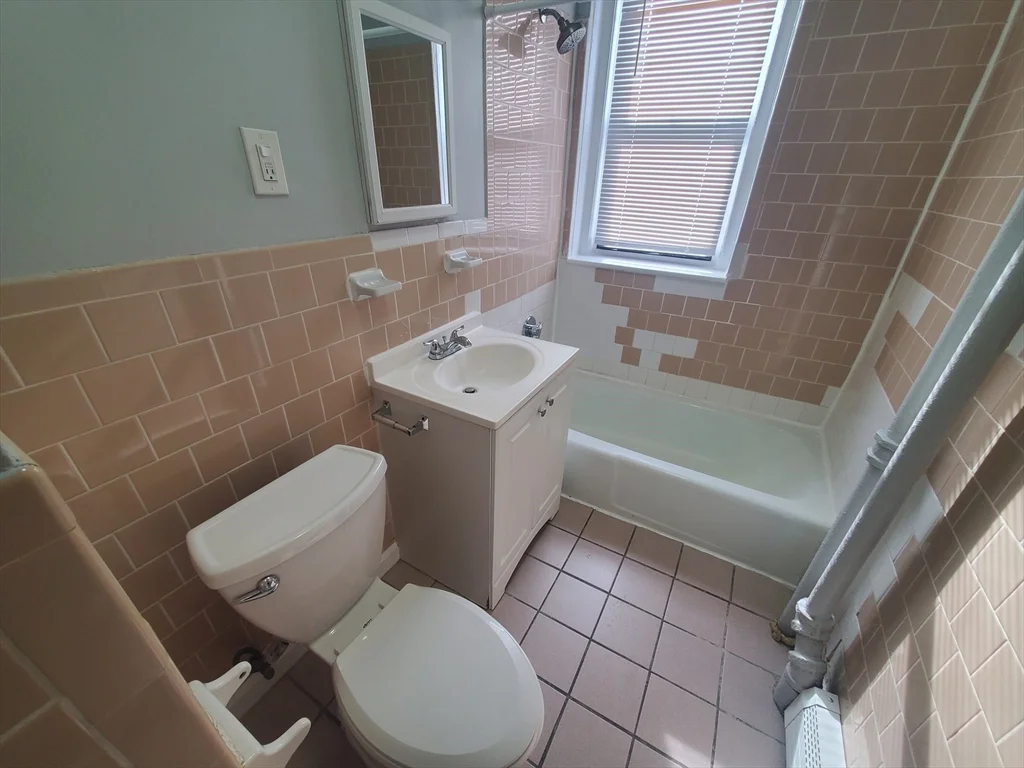 2 bed, 1 bath apartment for rent at 10 Abbotsford St Unit 5, Dorchester — photo 11 of 13