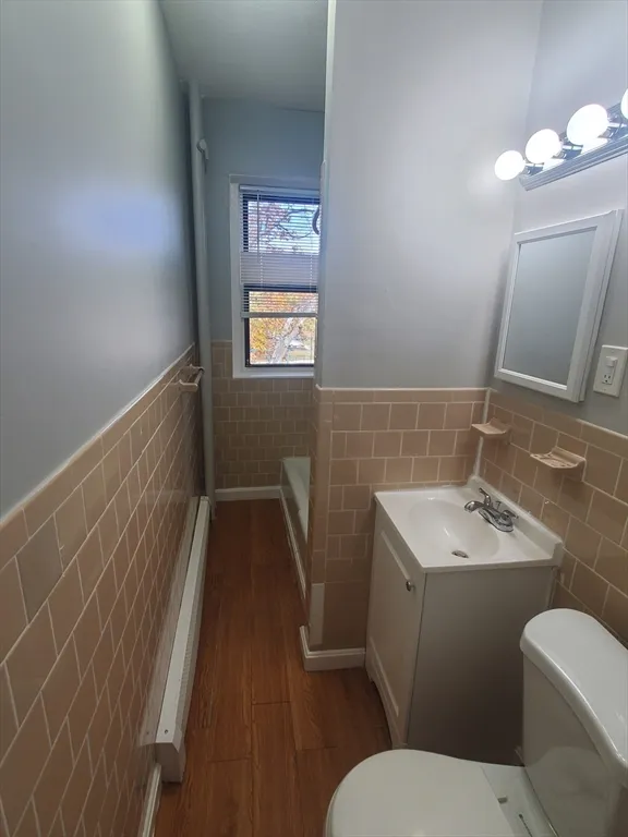 1 bed, 1 bath apartment for rent at 10 Abbottsford Unit 9, Roxbury — photo 9 of 14