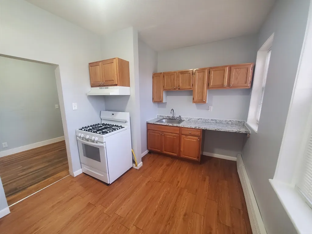 1 bed, 1 bath apartment for rent at 10 Abbottsford Unit 9, Roxbury — photo 1 of 14