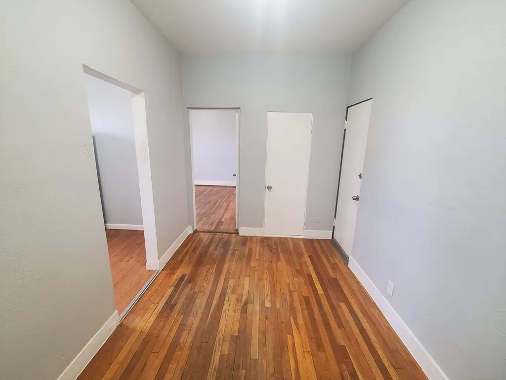 1 bed, 1 bath apartment for rent at 10 Abbottsford Unit 9, Roxbury — photo 5 of 14