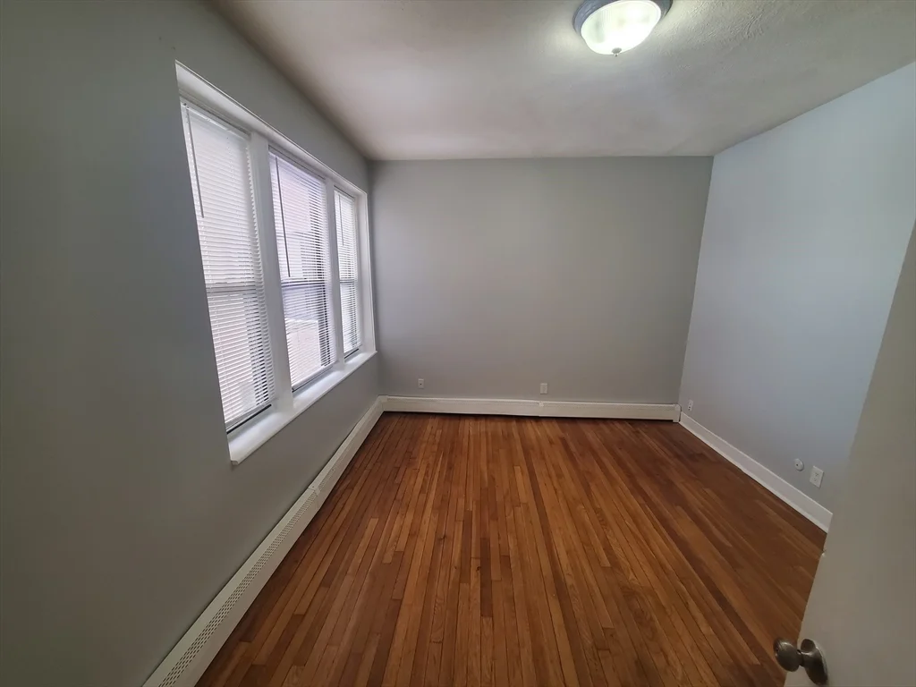 2 bed, 1 bath apartment for rent at 10 Abbottsford Unit 5, Dorchester — photo 8 of 13