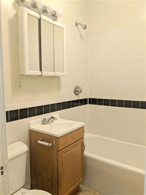 Studio bed, 1 bath apartment for rent at 10 Agassiz St Unit 10, Neighborhood Nine — photo 3 of 19