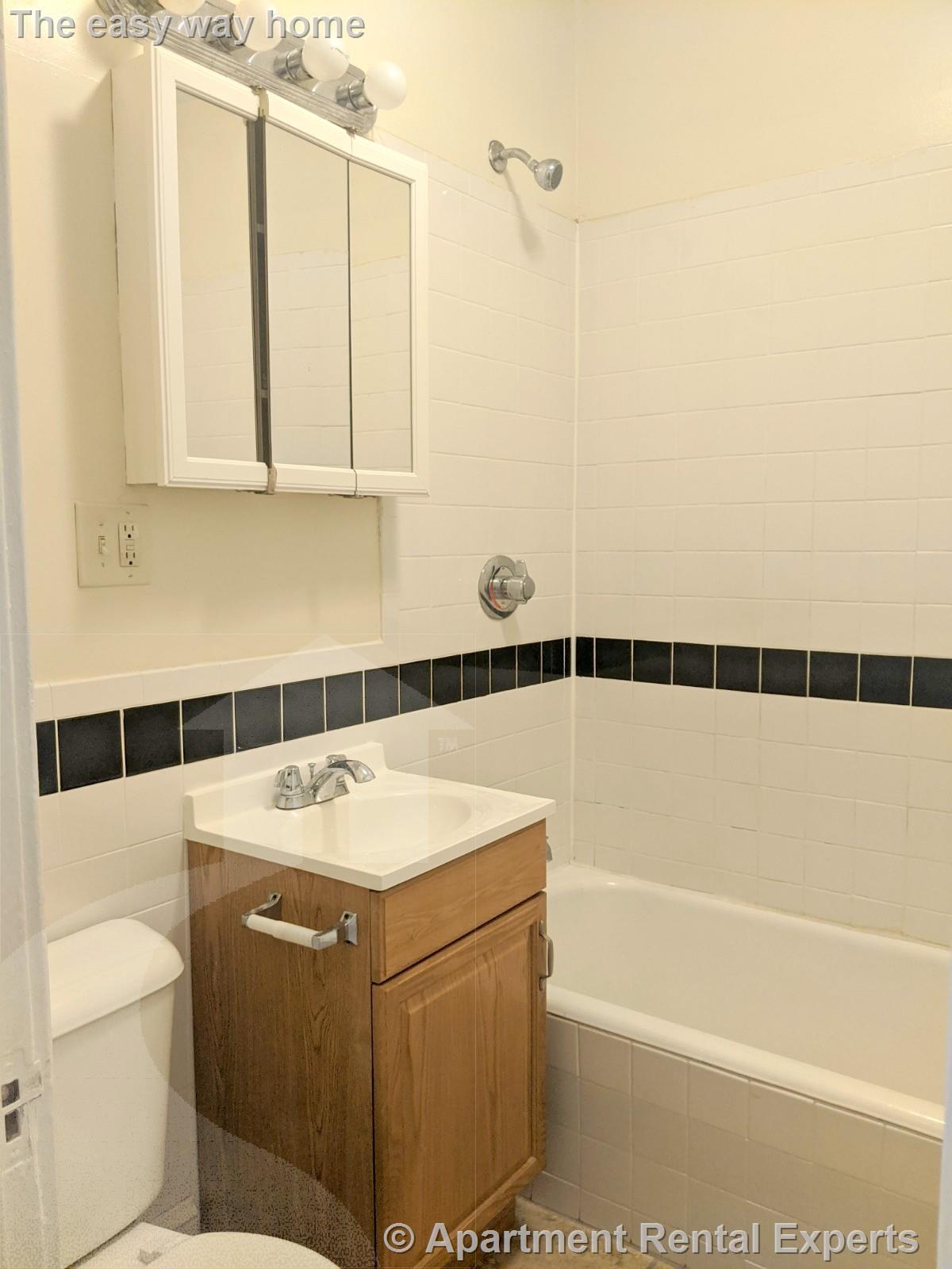Studio bed, 1 bath apartment for rent at 10 Agassiz St Unit 8, Porter Square — photo 3 of 10