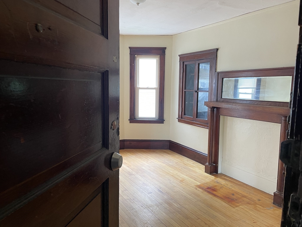3 bed, 1 bath apartment for rent at 10 Agawam St Unit 2, Worcester