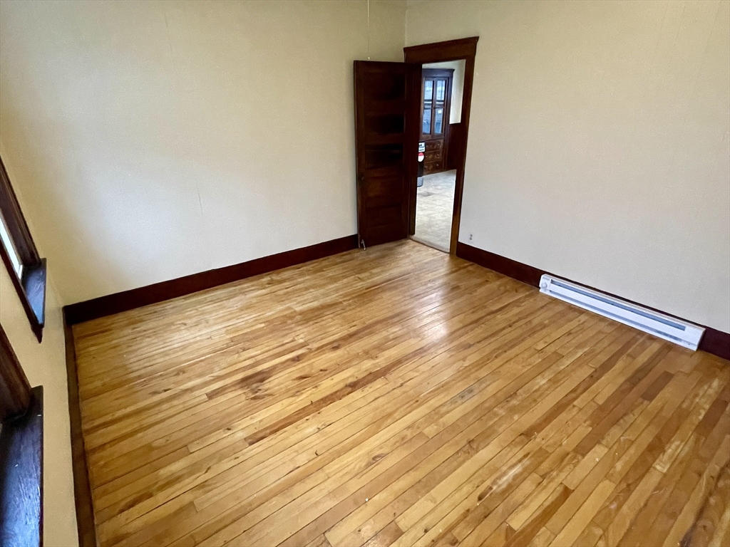 3 bed, 1 bath apartment for rent at 10 Agawam St Unit 3, Worcester — photo 19 of 22