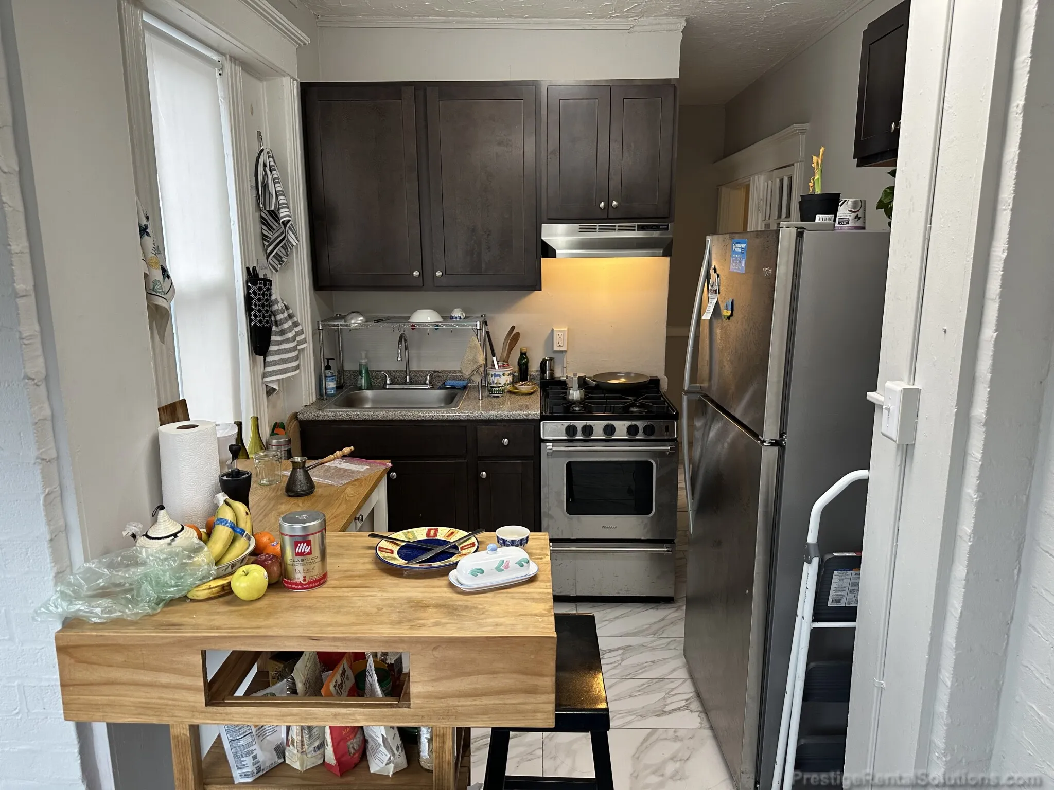 2 bed, 1 bath apartment for rent at 10 Allston St Unit 11, Brighton — photo 1 of 17