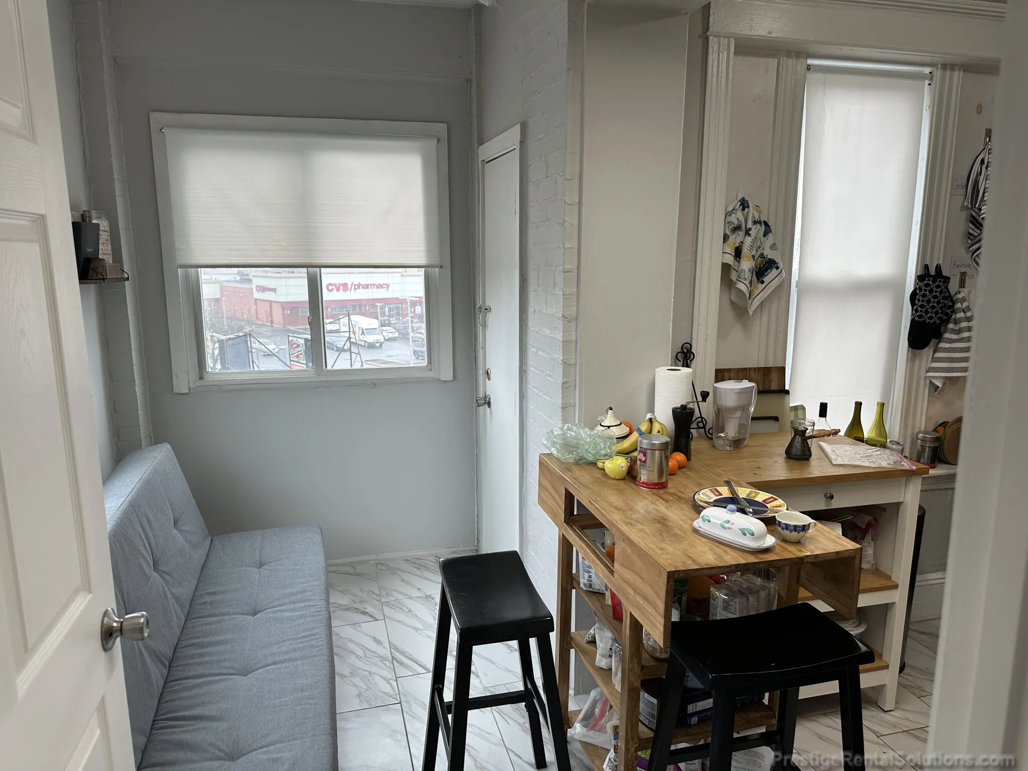 2 bed, 1 bath apartment for rent at 10 Allston St Unit 11, Brighton — photo 3 of 17