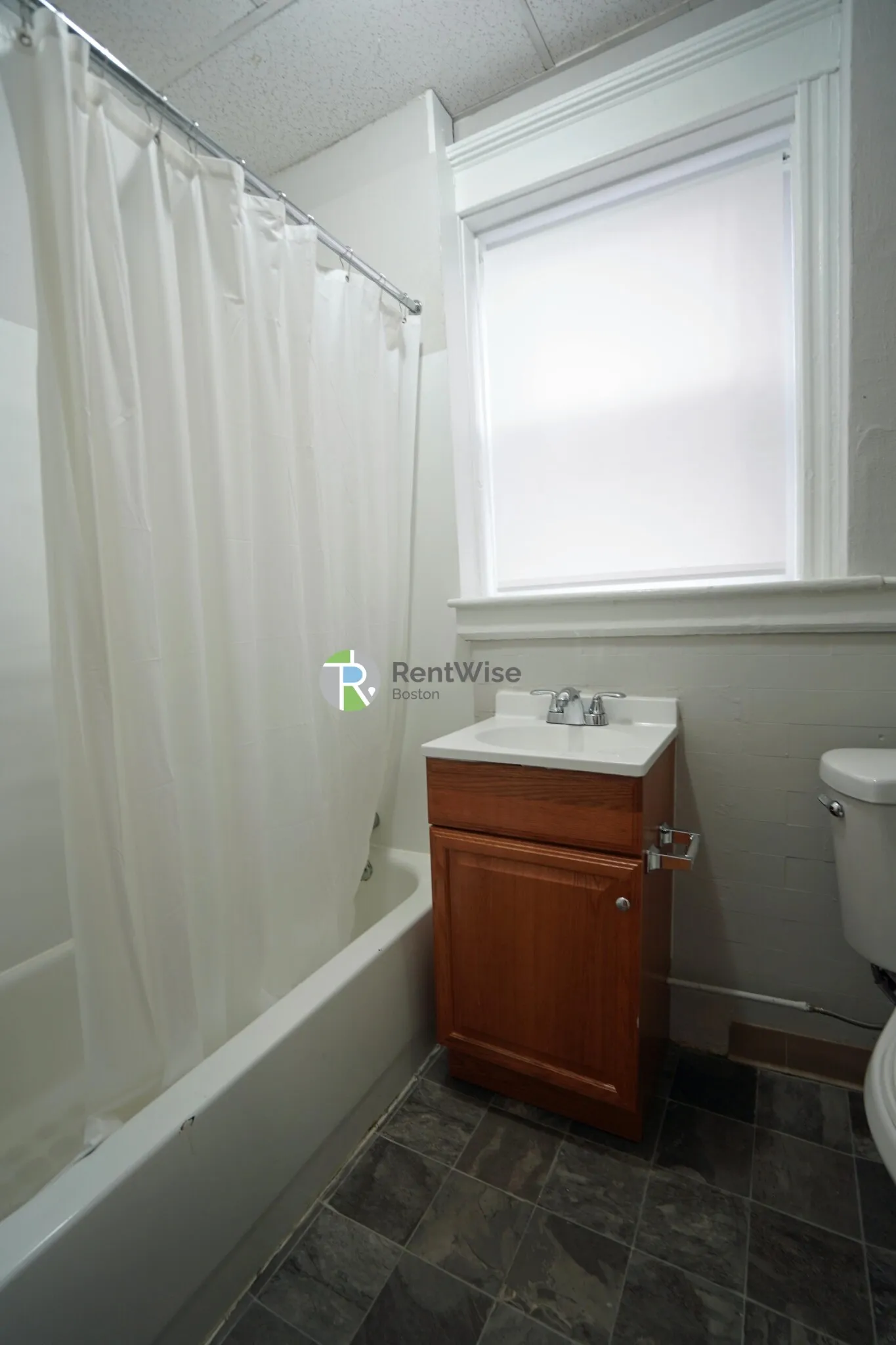 2 bed, 1 bath apartment for rent at 10 Allston St Unit 2, Brighton — photo 10 of 14
