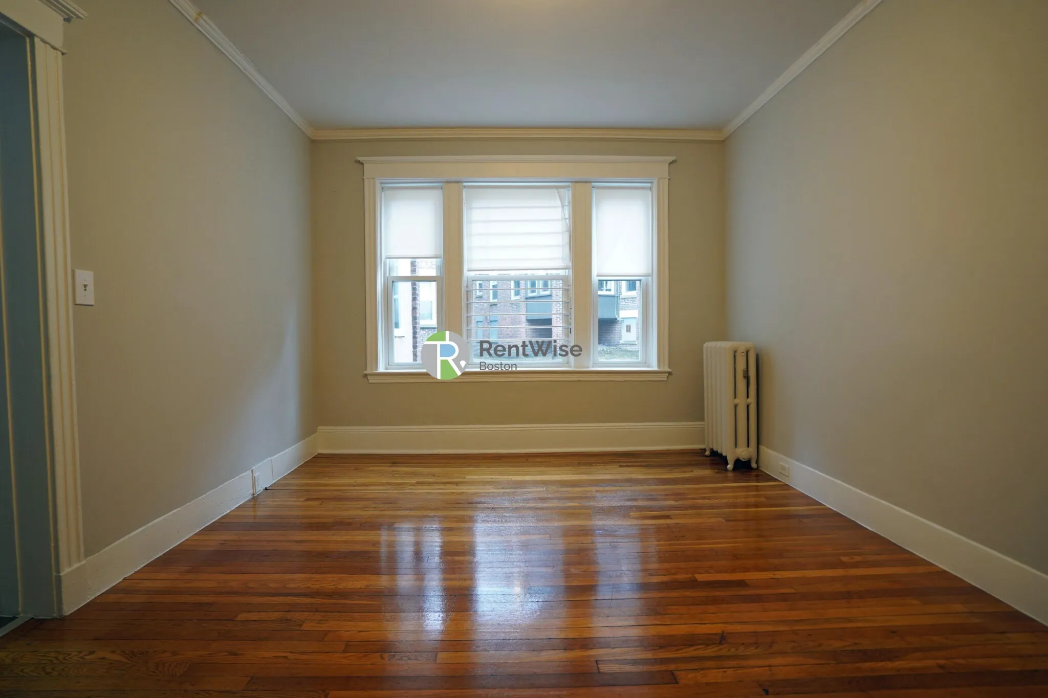 2 bed, 1 bath apartment for rent at 10 Allston St Unit 2, Brighton — photo 2 of 14