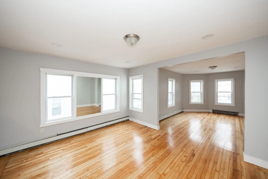 3 bed, 2 bath apartment for rent at 10 Alpine Unit 1, Worcester — photo 8 of 16