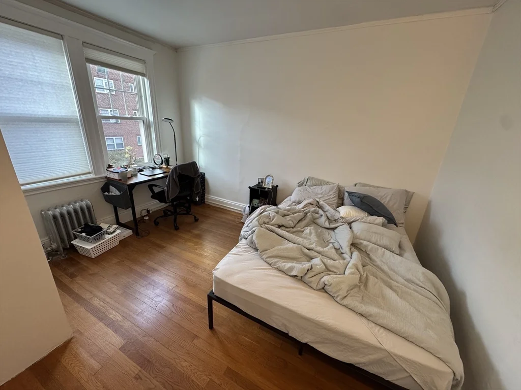 4 bed, 2 bath apartment for rent at 10 Alton Ct Unit 02A, Coolidge Corner — photo 10 of 10