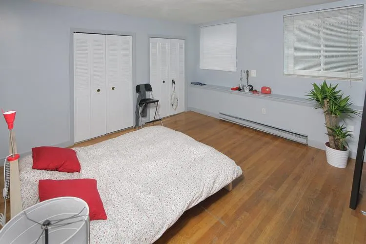 Studio bed, 1 bath apartment for rent at 10 Arlington St Unit 10-1, Back Bay — photo 1 of 7