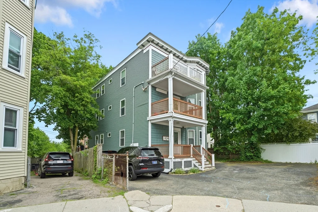 3 bed, 1 bath apartment for rent at 10 Ashmont Ct Unit 3, Dorchester — photo 21 of 21