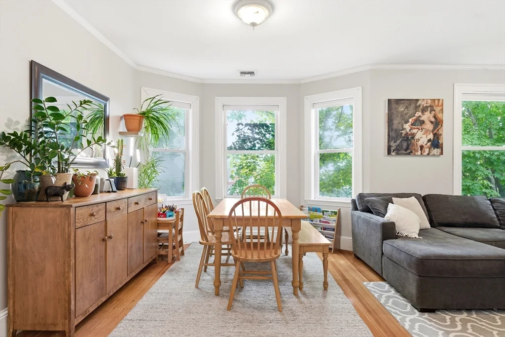 3 bed, 1 bath apartment for rent at 10 Ashmont Ct Unit 3, Dorchester — photo 1 of 21