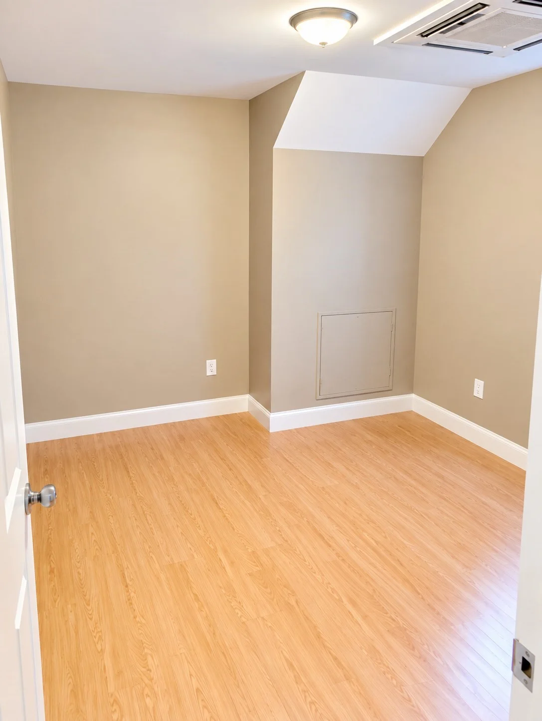 2 bed, 1 bath apartment for rent at 10 Ashton St Unit 1, Dorchester — photo 10 of 12