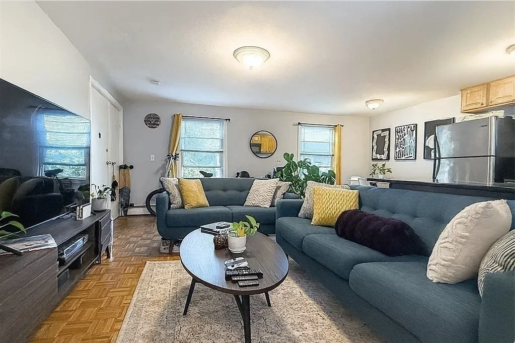 2 bed, 1 bath apartment for rent at 10 Avon St Unit 17, Spring Hill — photo 4 of 16