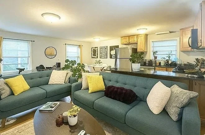 2 bed, 1 bath apartment for rent at 10 Avon St Unit 17, Spring Hill — photo 2 of 16